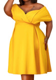 Mujer verano amarillo dulce fuera del hombro manga corta sólido cinturón Midi A-line vestido de fiesta de talla grande