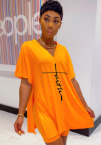 Женские летние оранжевые повседневные шорты с v-образным вырезом и короткими рукавами с принтом, свободные боковые разрезы, комплект из двух частей