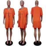 Conjunto de pantalones cortos de dos piezas con abertura lateral suelta y estampado de manga corta con cuello en V informal naranja de verano para mujer