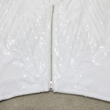 Conjunto de falda de dos piezas ajustada con lentejuelas y malla sólida con manga tipo capa y hombros descubiertos para mujer de verano blanco