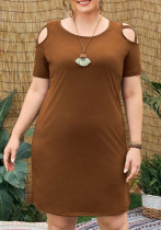Vestido casual feminino de verão marrom com gola O, manga curta e oco, mini plus size