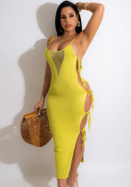 Женское летнее желтое скромное платье без рукавов в стиле пэчворк на шнуровке макси-платье