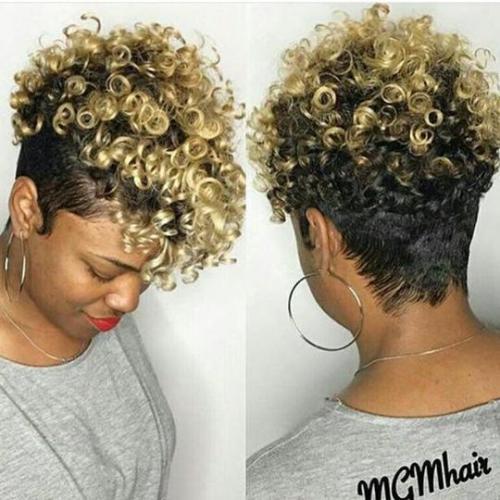 Peluca de pelo corto rizado pequeño africano femenino