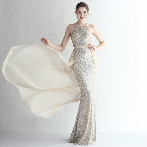 Positionierung Blume Pailletten Abendkleid Handwerk Perlen Neckholder-Stil Chic glamouröse Dame formelle Party langes Kleid