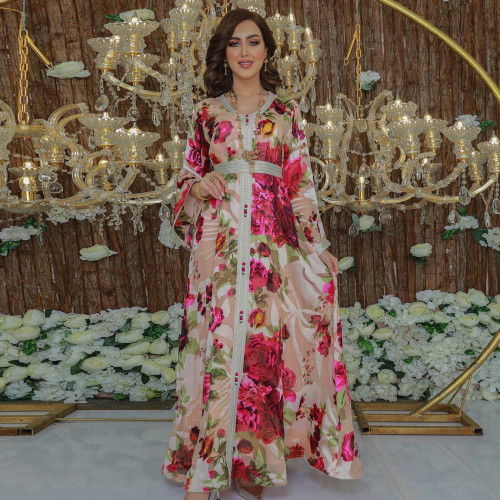 Женское мусульманское розовое платье с поясом и цветочным принтом