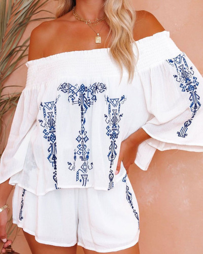 Women Vintage Blue and White Print Off Shoulder Bell Bottom Sleeve Top + Shorts Two-Piece Set