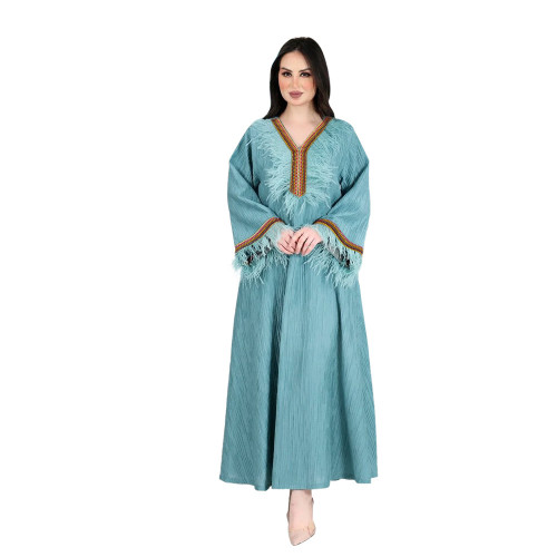 Caractéristique robe plissée en plumes de sangle abaya dubai robe musulmane