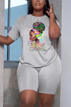 Kurzärmliges T-Shirt mit Rundhalsausschnitt für Damen in Übergröße + zweiteiliges Set mit Shorts