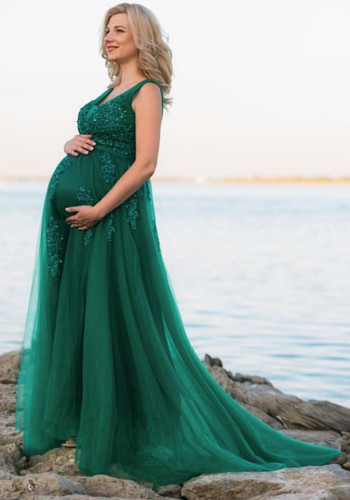 вечернее платье для беременных с кружевной юбкой без рукавов и бисером