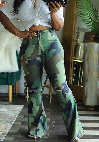 Casual broek met gescheurde camouflageprint voor dames