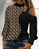 Top de manga larga con patrón de bloque de color geométrico fuera del hombro simple de otoño e invierno para mujer