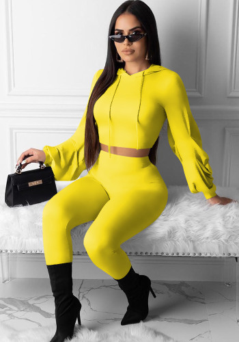 秋と冬の女性の黄色のフード付き長袖パンツ XNUMX 点セット