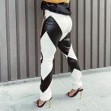 Pantalones casuales con estampado gótico abstracto de color de contraste en blanco y negro de cuero de Pu para mujer Pantalones ajustados