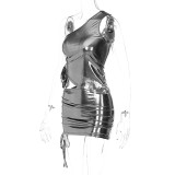 Conjunto de dos piezas de falda sexy plisada y top sin mangas con hombros descubiertos y cordones de color sólido para mujer