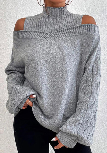Женский свитер с открытыми плечами