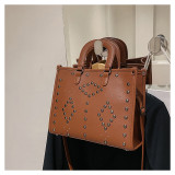 Fashion Rivet Shoulder Bag Women'S Leather Spring Simple Messenger Bag Tote Bag
