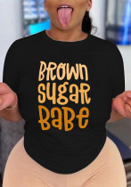 Camiseta de mujer con cuello redondo y estampado de letras