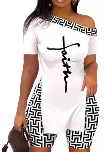 Terno fashion casual feminino manga curta com fenda nos ombros e estampa de posicionamento