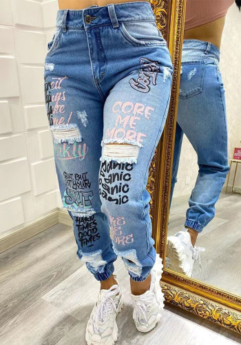 Jeans a vita midi alla moda Pantaloni in denim ritagliati strappati con stampa lettere