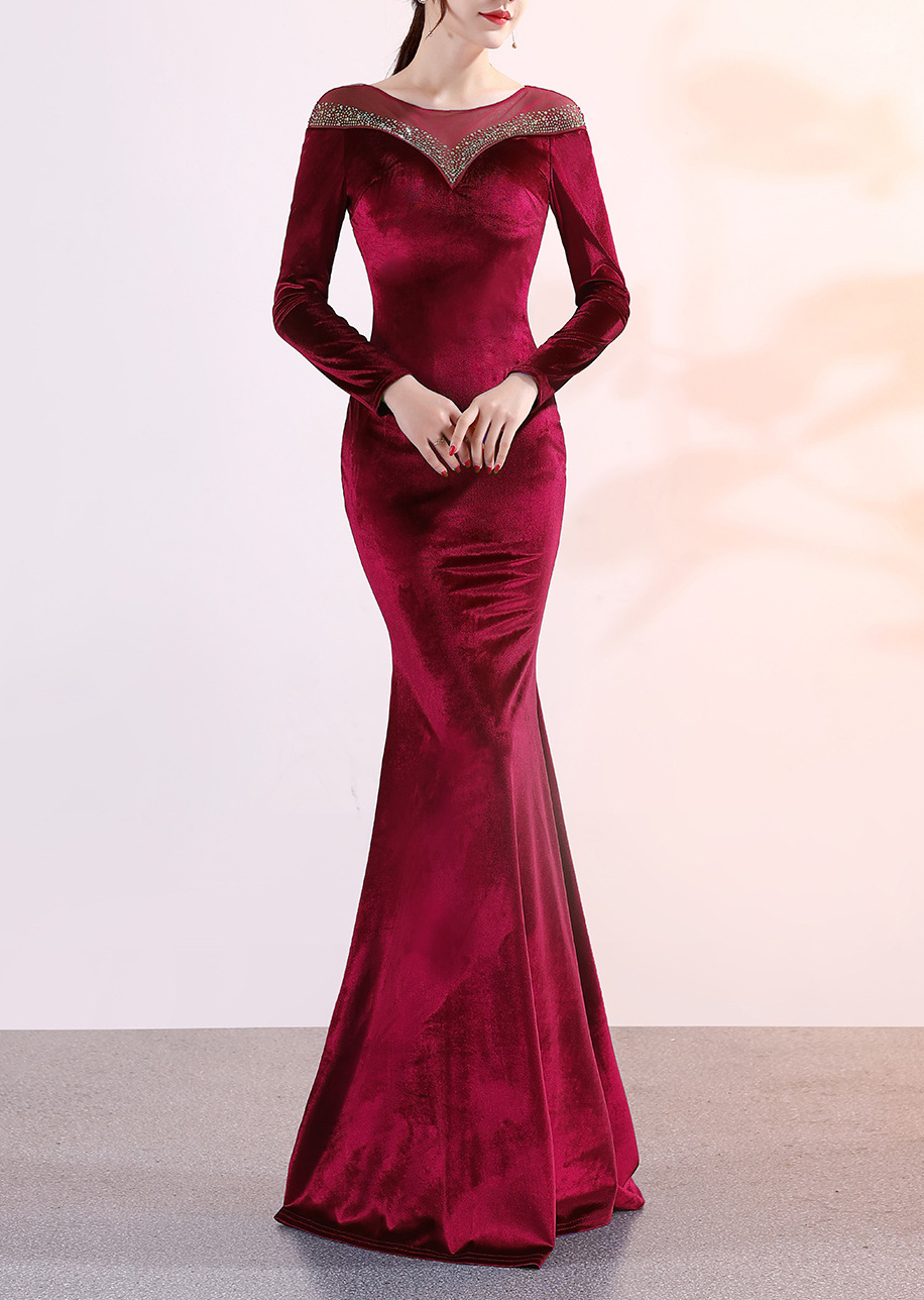 Pin by Assick N. on Couture | Velvet dress long, Fashion dresses, Elegant  dresses for women