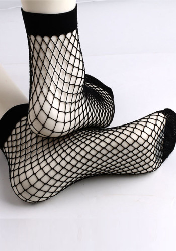 網タイツ靴下ショート女性の秋のセクシーな黒ストッキングメッシュ中空靴下ミッドチューブ薄い網タイツ