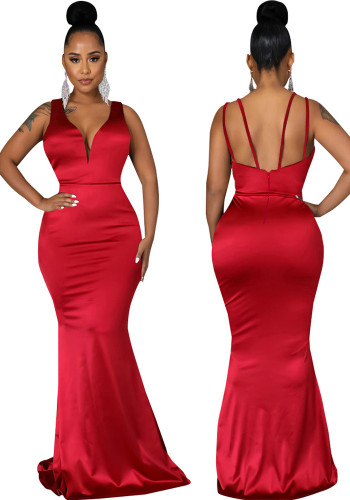 Sexy Fashion Deep V Neck Sleeveless Mermaid Gown Women's Solid Color Evening Dress
