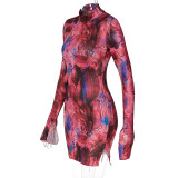 Herbstrock, langärmliges, tailliertes Kleid mit Batikmuster und abstraktem Druck