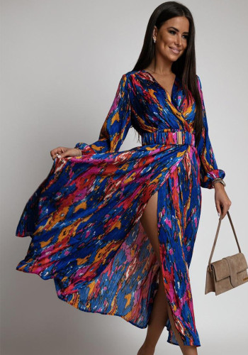 Modisches Kleid mit V-Ausschnitt und langen Ärmeln
