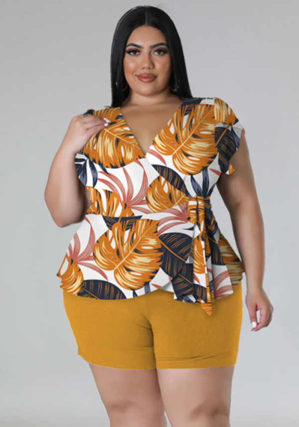 Conjunto de dos piezas estampado con cuello en V para mujer de talla grande de verano Conjunto de pantalones cortos de camiseta informal