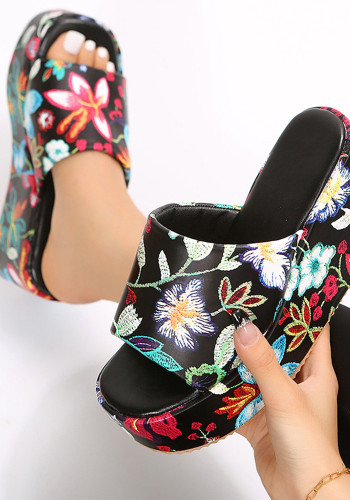 Women Summer Outdoor Wear Platform Print Flip Flops