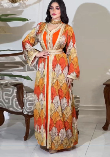 Damen-Muslim-Robe mit langen Ärmeln, Gurtband und Perlendruck