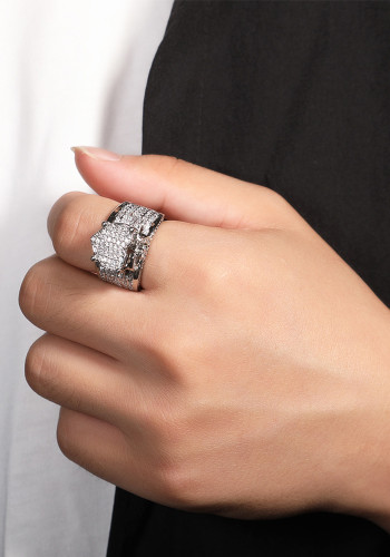 Hip-hop micro-inlaid zircon Heart Print ring heavy industry full diamond retro ring trend jewelry
