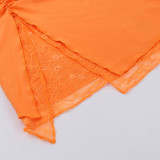 Conjunto de dos piezas de falda con abertura y top hueco de manga larga con encaje y cuello halter para mujer