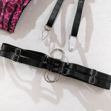Conjunto de lencería sexy con cinturón de liga de metal con cuello halter y malla de encaje sexy