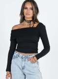 Fashionable and sexy off-the-shoulder long-sleeved T-shirt