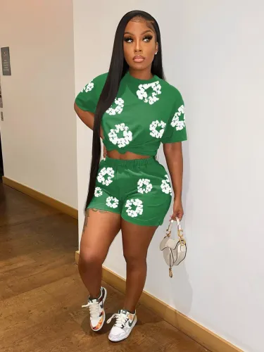 Women Fashion Print Short Sleeve Top and Shorts Sports Two-piece Set