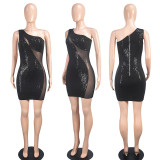 Women's Slash Shoulder Sequin Mesh Sexy Nightclub Fashion Bodycon Dress