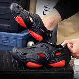 Women's Croc Shoes Couple's Trendy Summer Fashion Non-Slip Anti-Odor Lightweight Sandals