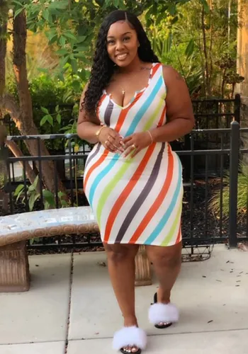 Fashion Stripes Printed Sleeveless Plus Size Dress