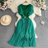 Women Contrast Color Flying Sleeve Collar Slit Pleated Dress