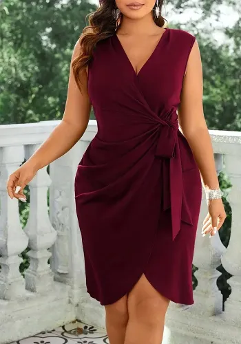 Plus Size Women V-neck pleated sexy dress