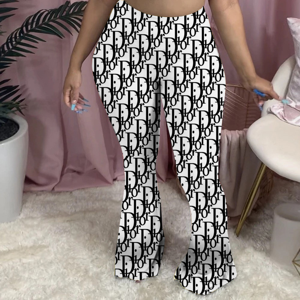 pleated sweatpants