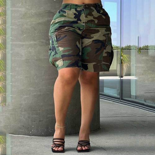 Casual Loose Camouflage Shorts