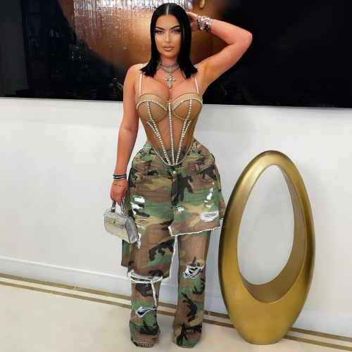 Trendy camouflage ripped straight leg pants for women, worn and worn, casual street style pants