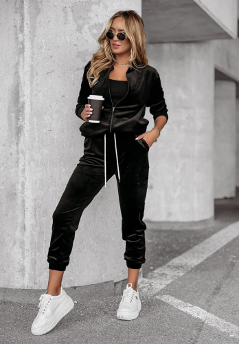 Sports and leisure set for autumn and winter