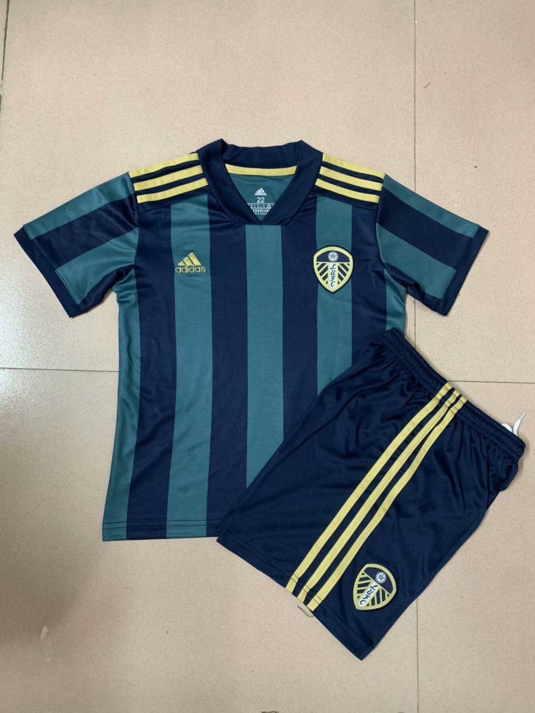 leeds away kit kids