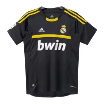 Mens Real Madrid Retro Goalkeeper Black Jersey  2011/12
