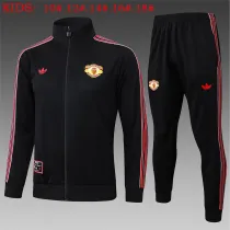 Kids Manchester United Jacket + Pants Training Suit Black 2025/26