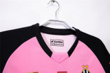 Mens Juventus Retro Goalkeeper Pink Jersey Mens 2002/03