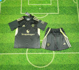 Kids Manchester United Goalkeeper Grey Jersey 2025/26